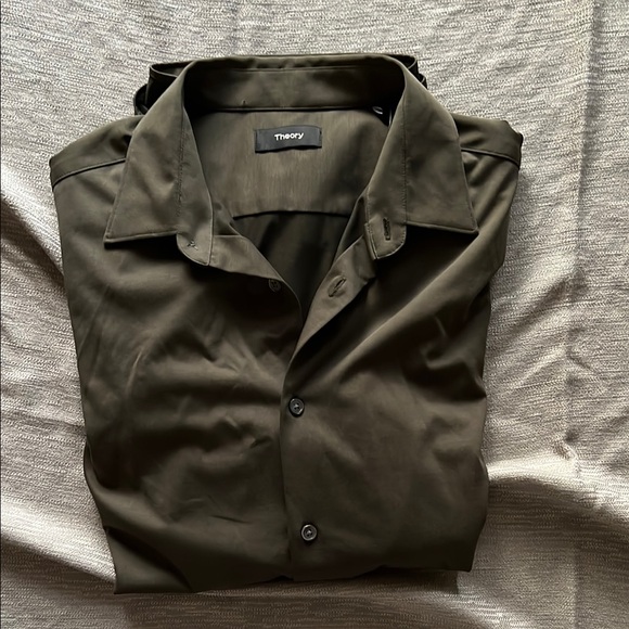 Theory button-up shirt - Picture 9 of 11